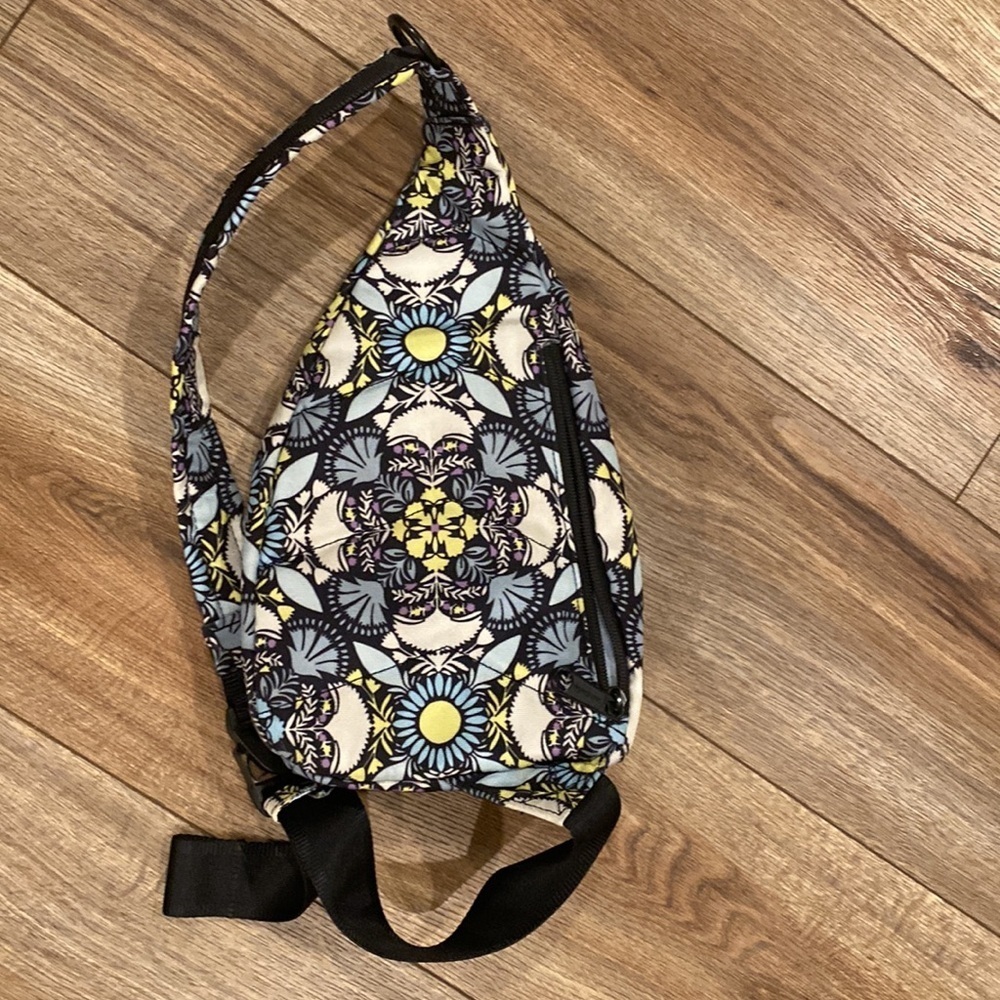 Vera Bradley satchel/Fanny pack - Picture 5 of 8